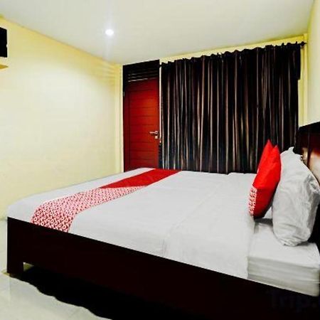 Oyo 90331 Hotel Toba Shanda Parapat Zewnętrze zdjęcie