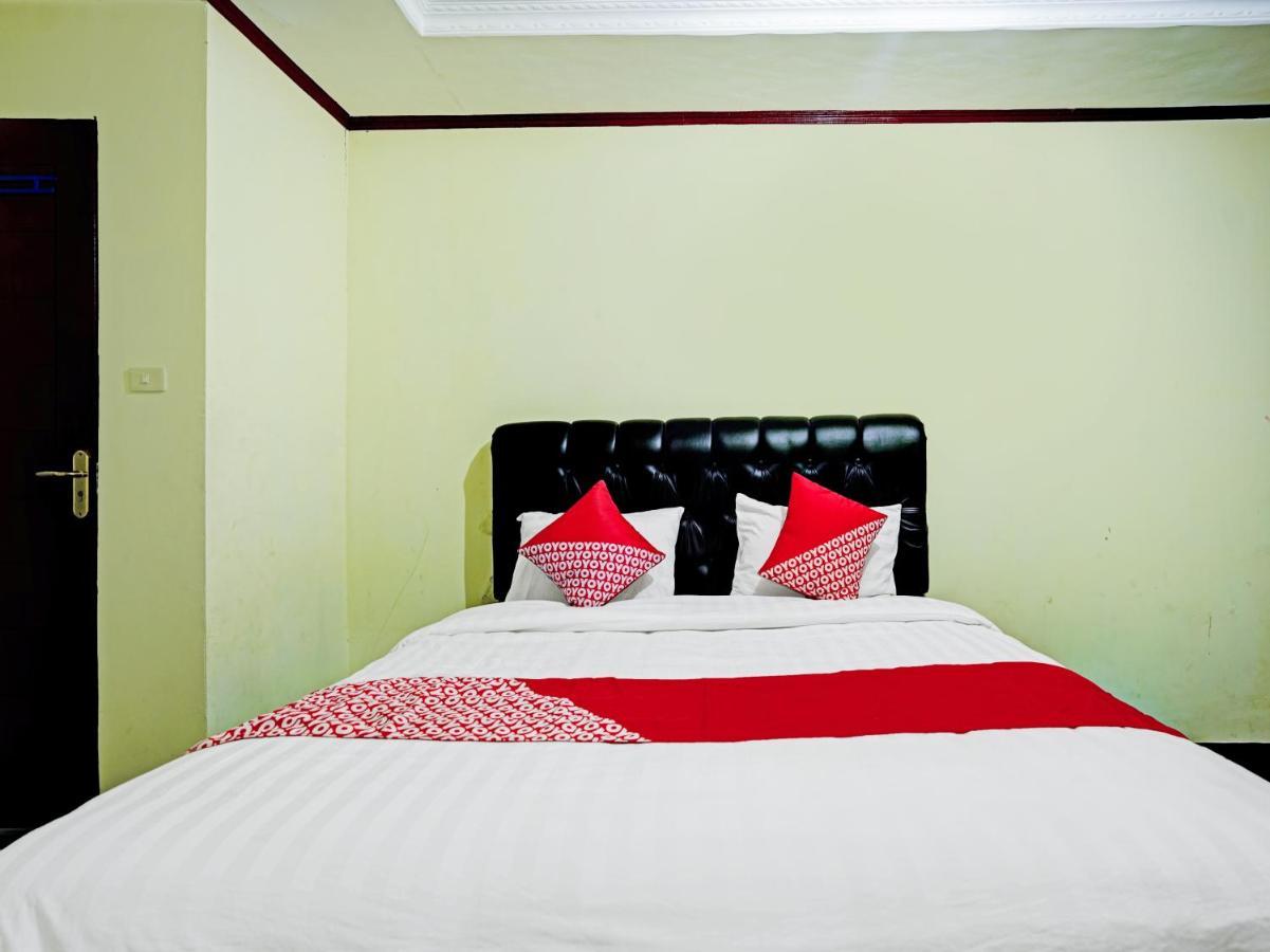 Oyo 90331 Hotel Toba Shanda Parapat Zewnętrze zdjęcie