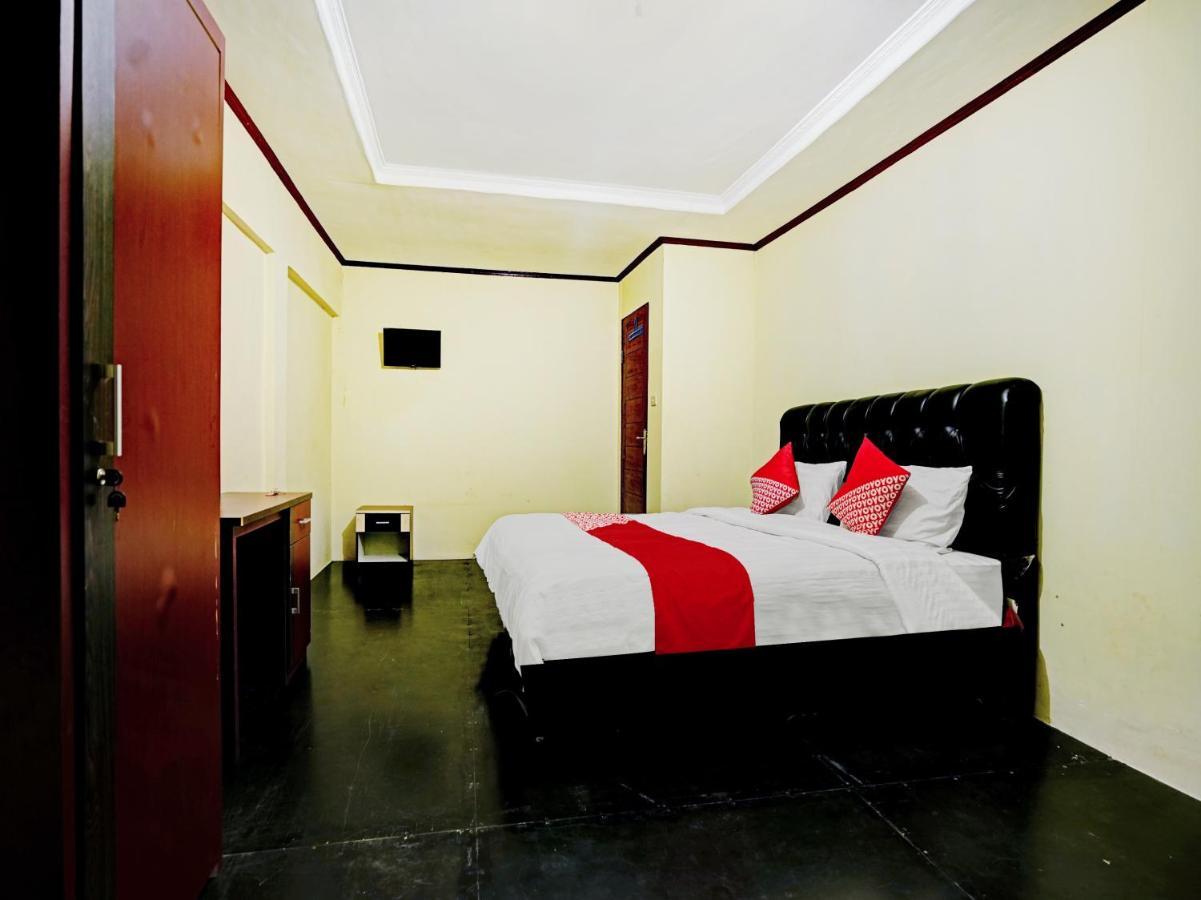 Oyo 90331 Hotel Toba Shanda Parapat Zewnętrze zdjęcie