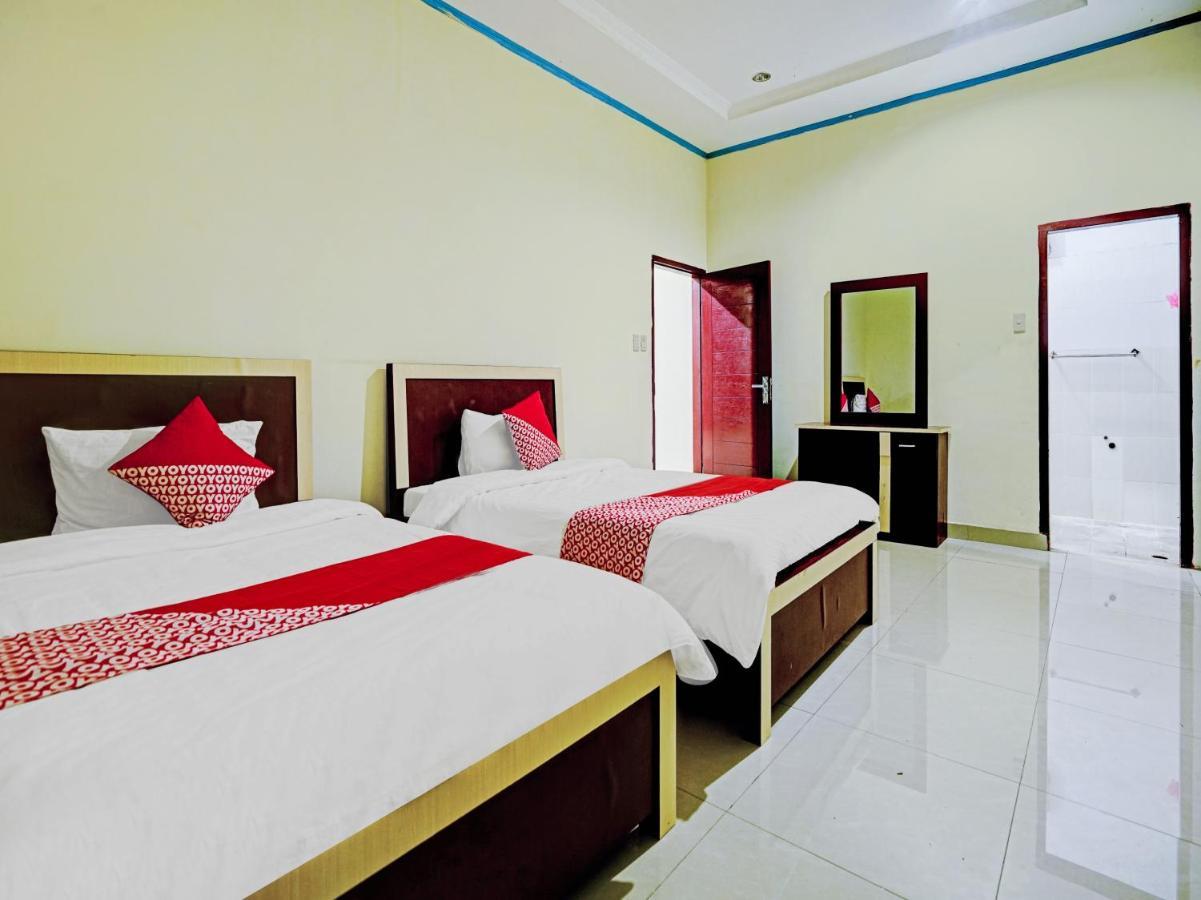 Oyo 90331 Hotel Toba Shanda Parapat Zewnętrze zdjęcie