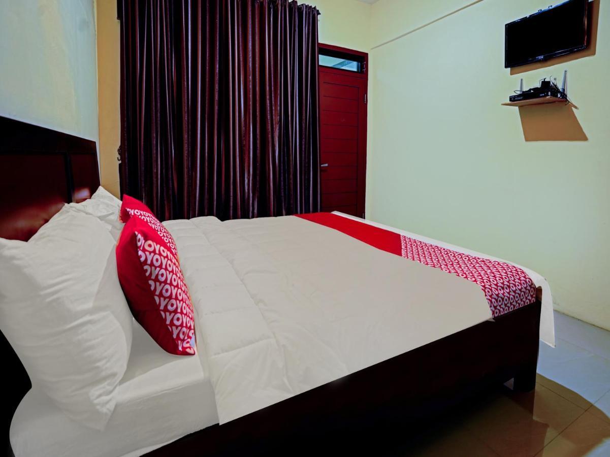 Oyo 90331 Hotel Toba Shanda Parapat Zewnętrze zdjęcie