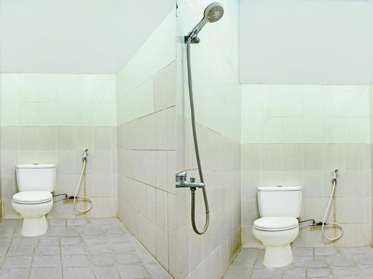 Oyo 90331 Hotel Toba Shanda Parapat Zewnętrze zdjęcie