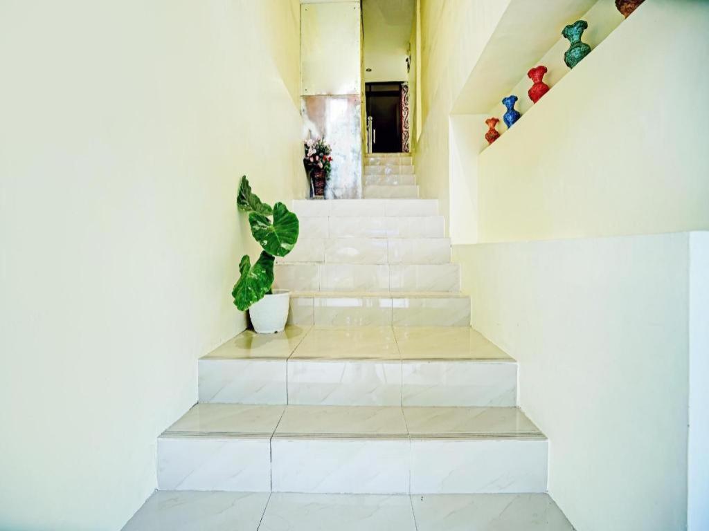 Oyo 90331 Hotel Toba Shanda Parapat Zewnętrze zdjęcie