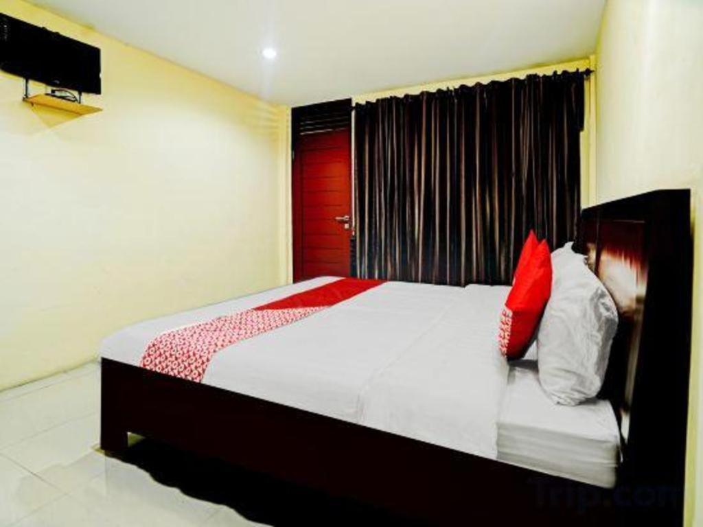 Oyo 90331 Hotel Toba Shanda Parapat Zewnętrze zdjęcie