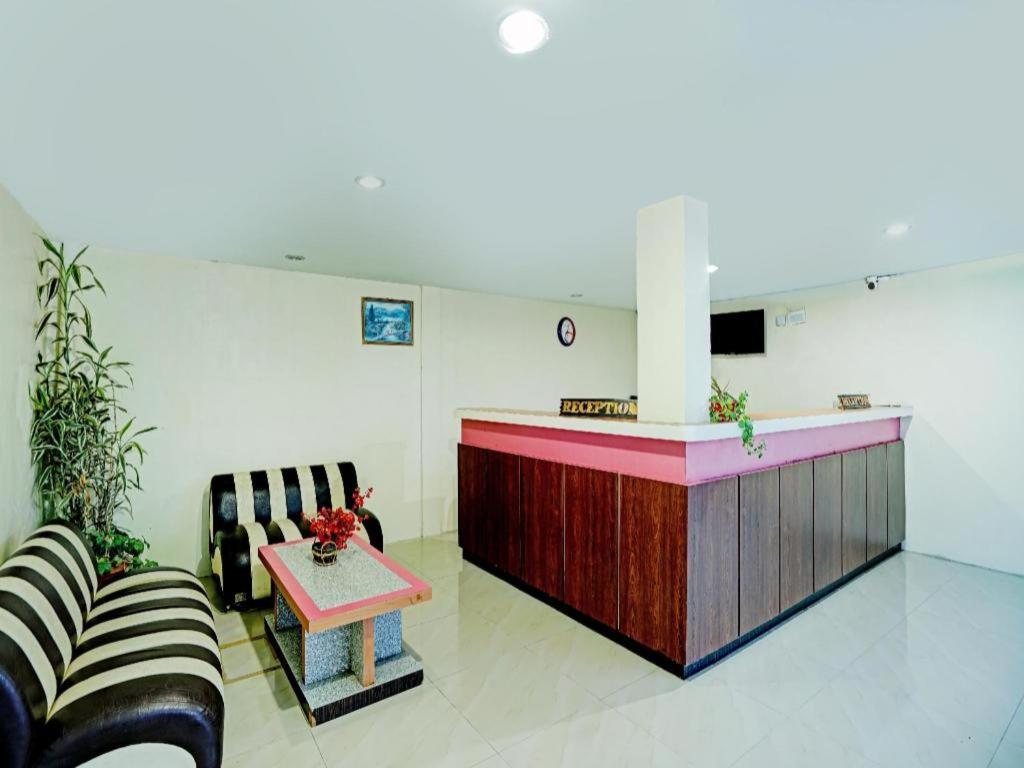 Oyo 90331 Hotel Toba Shanda Parapat Zewnętrze zdjęcie